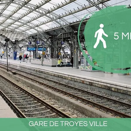 Апартаменты Le Nid Troyen I Proche Gare I Cozy & New I Hyper Centre I Rentimmo Труа